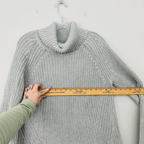 Goodthreads Gray Crochet Turtle Neck Pullover Sweater Women’s Size L - Picture 4 of 7